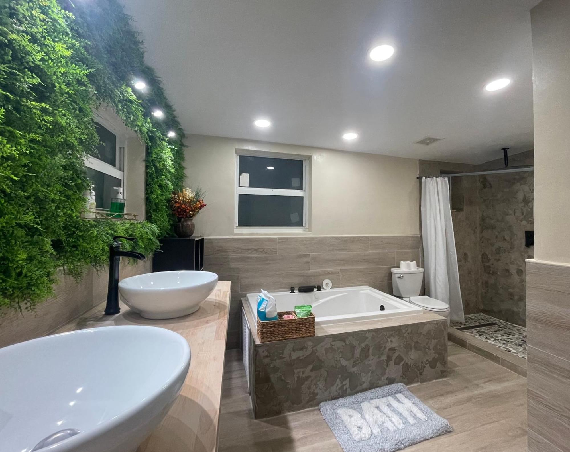 Akeyi Miami305 Private Bedrooms Ngoại thất bức ảnh